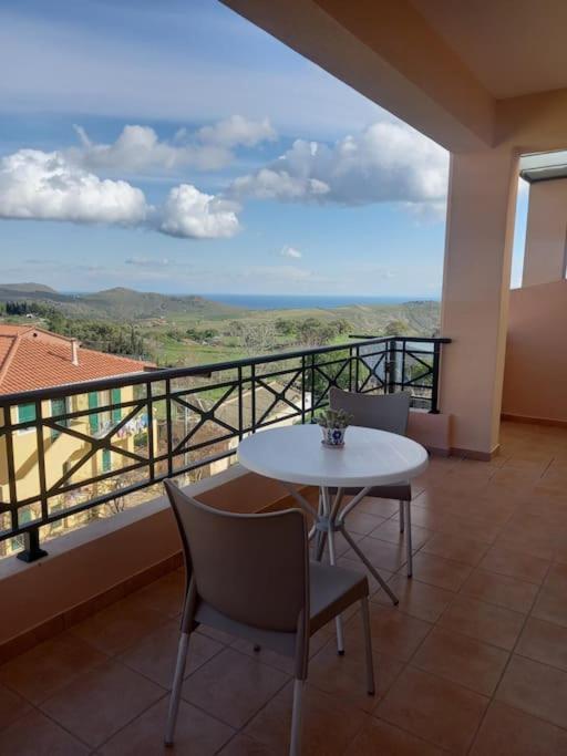 Balcony With A View - In The Heart Of The Village Mesotopos Exterior photo